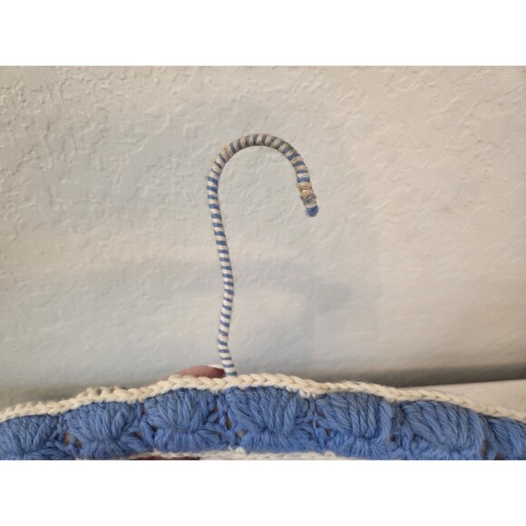 Vintage Handmade Granny Crocheted Wooden Hangers Pink and Blue Lot of 3 - Picture 10 of 16